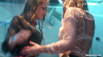 Soaking Wet Sexy Dancing Screencap 51 on www.sinx.com