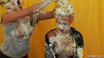 Pie Fight! Screencap 40 on www.sinx.com