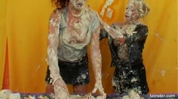 Pie Fight! Screencap 61 on www.sinx.com