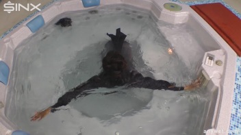 Fully Clothed Hot Tub Hotness Screencap 56 on www.sinx.com