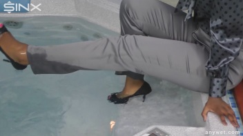 Fully Clothed Hot Tub Hotness Screencap 7 on www.sinx.com