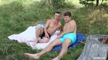 A summer day among bisexual friends Screencap 9 on www.sinx.com