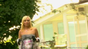 The Swinging Surprise Screencap 44 on www.sinx.com