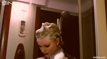 Coy Cuties Sexy Sudsy Shower Screencap 20 on www.sinx.com