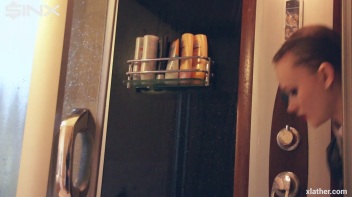 Coy Cuties Sexy Sudsy Shower Screencap 10 on www.sinx.com