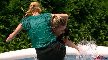 Leony vs. Kate: Wetlook Catfight! Screencap 33 on www.sinx.com