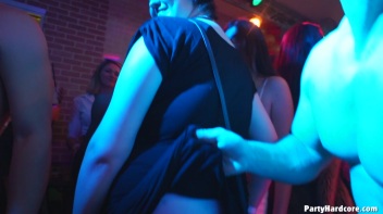 Party Hardcore Gone Crazy Vol. 36 Part 1 - Cam 1 Screencap 16 on www.sinx.com