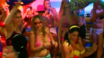 Bay Crotch Part 3 - Cam 2 Screencap 11 on www.sinx.com