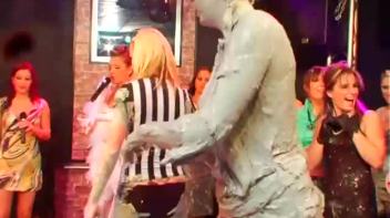 Teeny Bikini Mud Pit Battle Screencap 34 on www.sinx.com