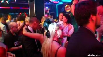 Pussy Casino Part 1 - Cam 2 Screencap 47 on www.sinx.com