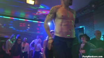 Party Hardcore Gone Crazy Vol. 34 Part 5 - Main Edit Screencap 115 on www.sinx.com