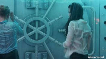 Bloused And Doused Screencap 17 on www.sinx.com