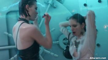 Bloused And Doused Screencap 41 on www.sinx.com