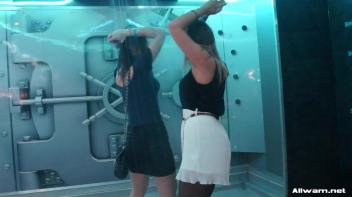 Bloused And Doused Screencap 62 on www.sinx.com