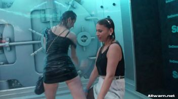 Bloused And Doused Screencap 83 on www.sinx.com