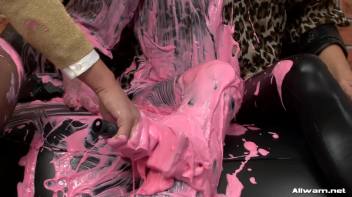 Eurobabe Painting 101 Screencap 20 on www.sinx.com