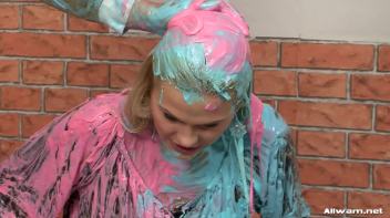 Eurobabe Painting 101 Screencap 58 on www.sinx.com