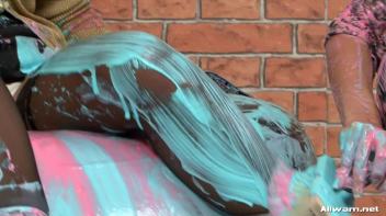 Eurobabe Painting 101 Screencap 63 on www.sinx.com