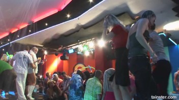 Bikini Beach Balls Part 1 - Cam 4 Screencap 97 on www.sinx.com