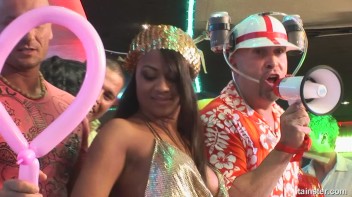 Bikini Beach Balls Part 1 - Cam 4 Screencap 17 on www.sinx.com