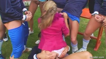 Sabrina White Gets Wet Screencap 59 on www.sinx.com