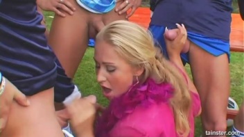 Sabrina White Gets Wet Screencap 60 on www.sinx.com