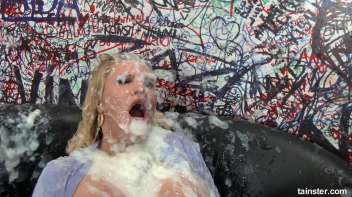 What a mess! Screencap 95 on www.sinx.com