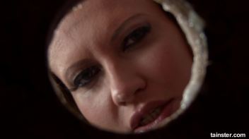 What a mess! Screencap 24 on www.sinx.com