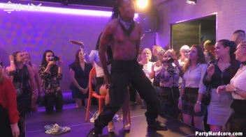 Party Hardcore Gone Crazy Vol. 45 Part 1 - Cam 1 Screencap 37 on www.sinx.com