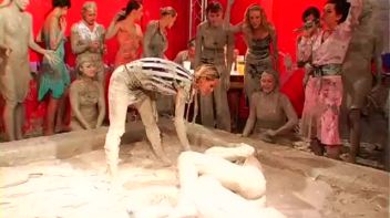 Teeny Bikinis In The Mud Pit Screencap 113 on www.sinx.com