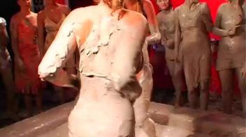 Teeny Bikinis In The Mud Pit Screencap 15 on www.sinx.com