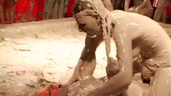 Teeny Bikinis In The Mud Pit Screencap 47 on www.sinx.com