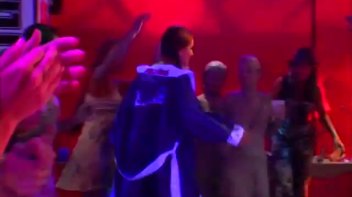 Teeny Bikinis In The Mud Pit Screencap 5 on www.sinx.com