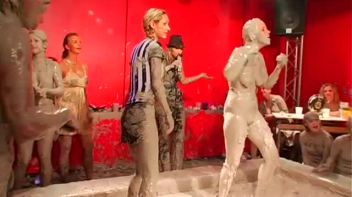 Teeny Bikinis In The Mud Pit Screencap 62 on www.sinx.com