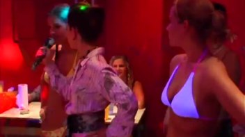 Teeny Bikinis In The Mud Pit Screencap 7 on www.sinx.com