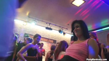 Party Hardcore Gone Crazy Vol. 32 Part 5 - Cam 3 Screencap 100 on www.sinx.com