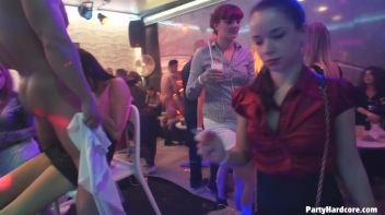 Party Hardcore Gone Crazy Vol. 32 Part 5 - Cam 3 Screencap 98 on www.sinx.com