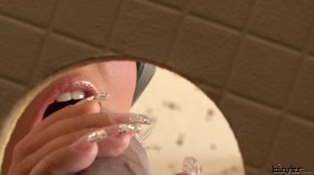 The Music of Facials Screencap 10 on www.sinx.com