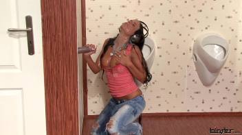 The Music of Facials Screencap 52 on www.sinx.com